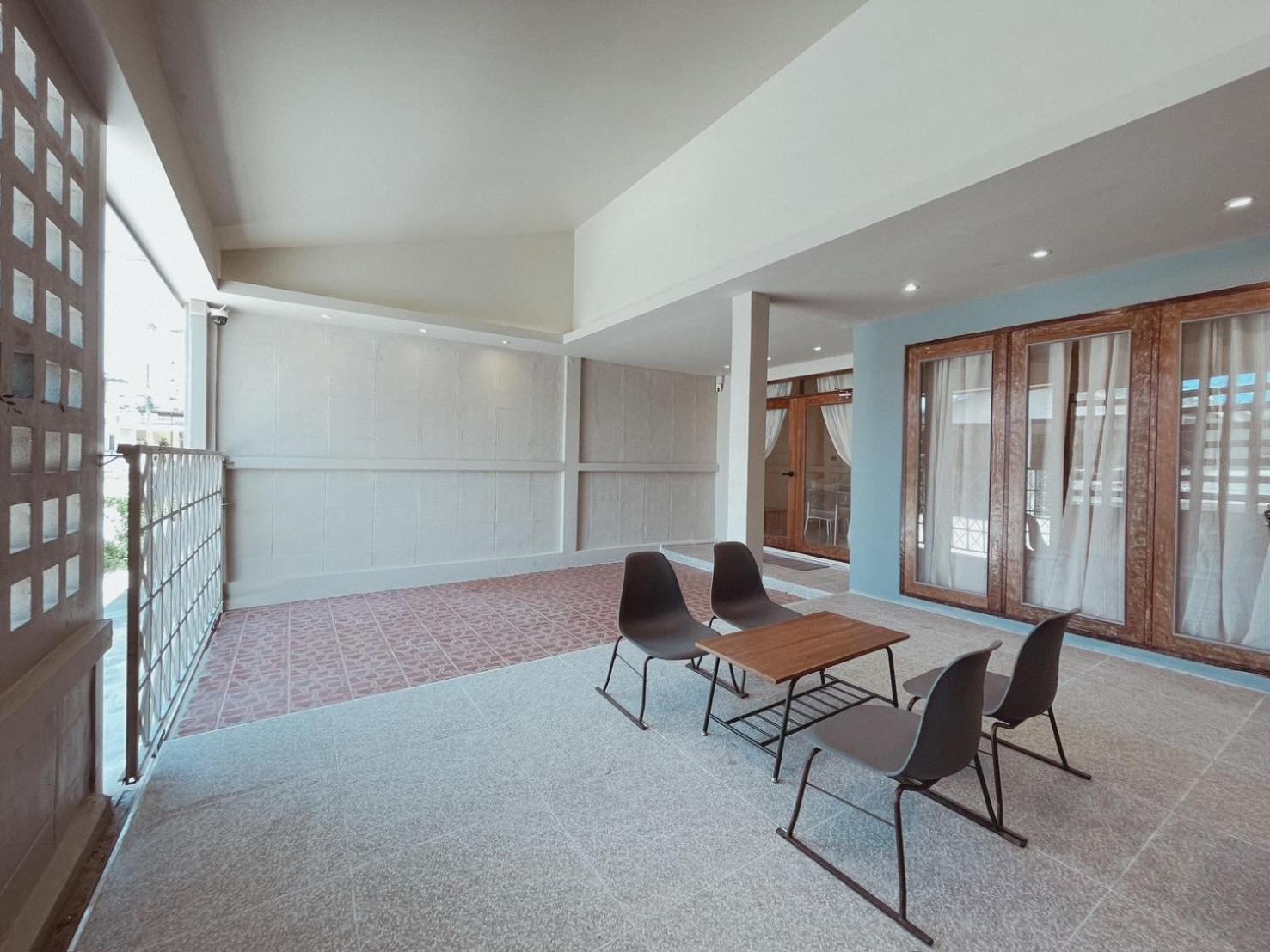 Aoboun House Bangsaen บ้านโอบอุ่น บางแสน Εξωτερικό φωτογραφία